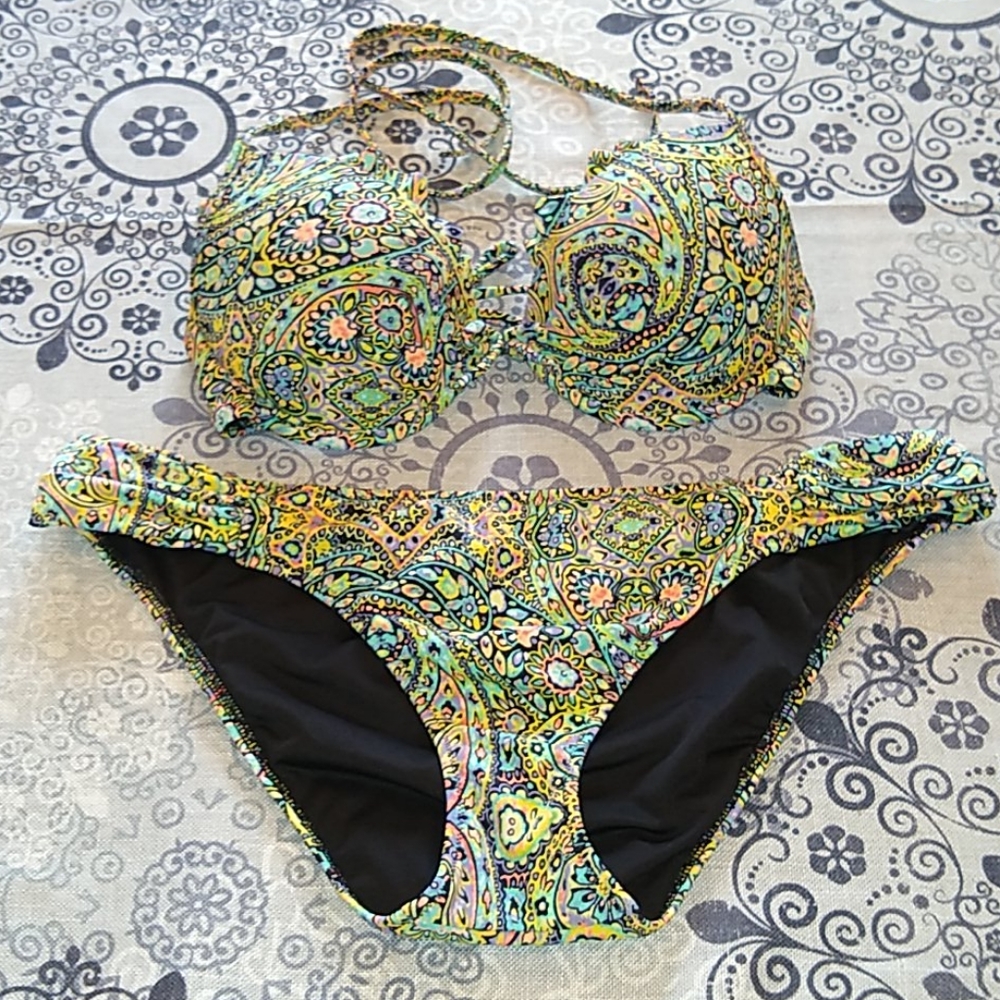 VS swim, paisley, 32c bra top bikini